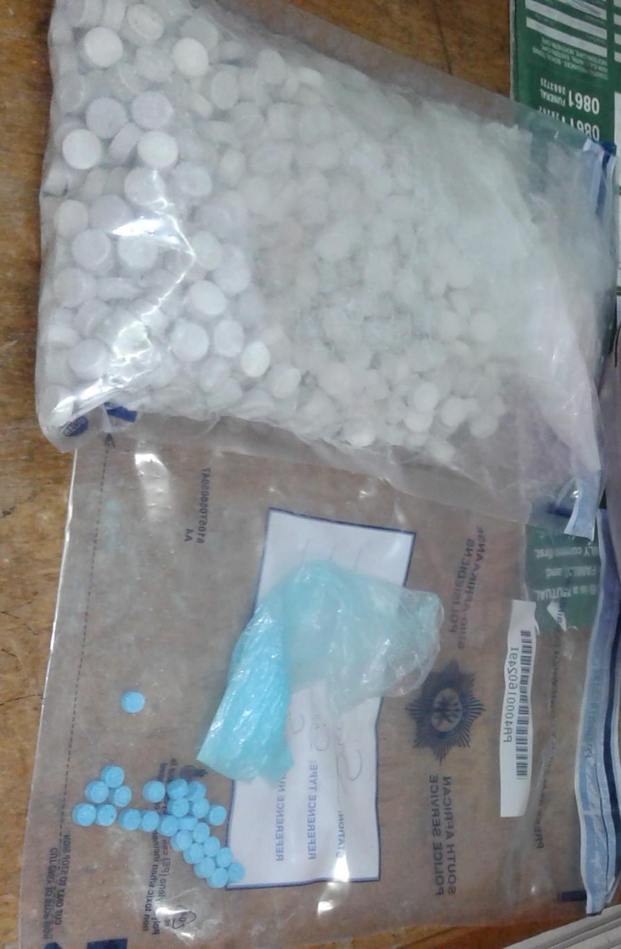 Illegal drug and firearm arrests in Steenberg